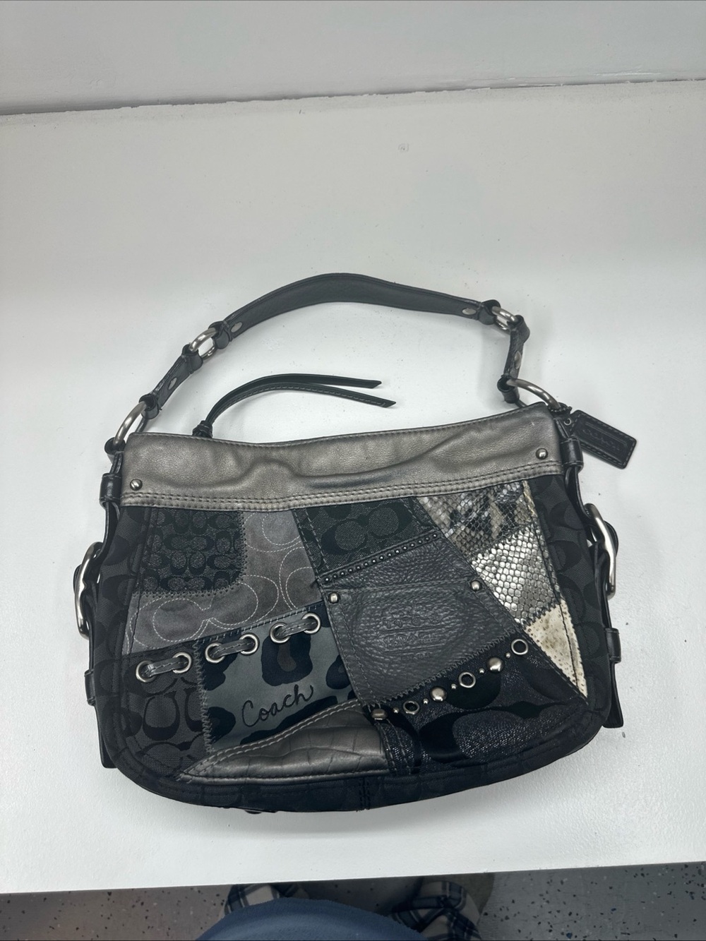 Y2K COACH PURSE 12901 Zoe Black Patchwork Shoulder Bag Purple Lining